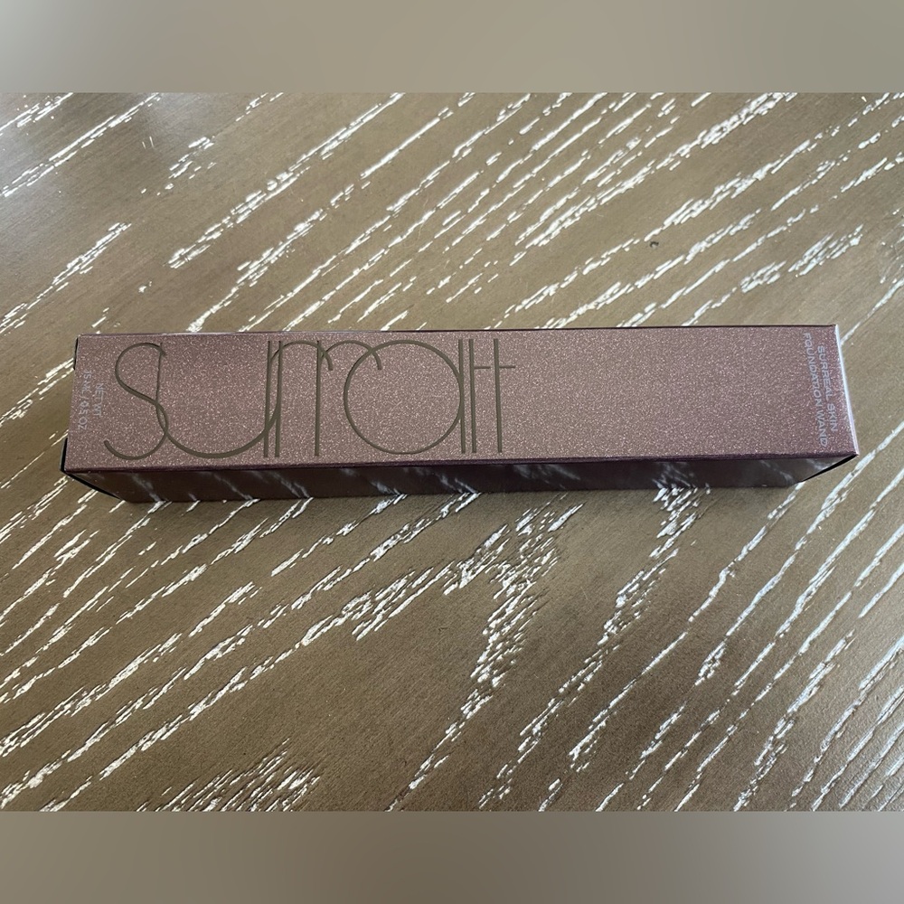 Surratt Beauty Surreal Skin Foundation Wand in shade 10
